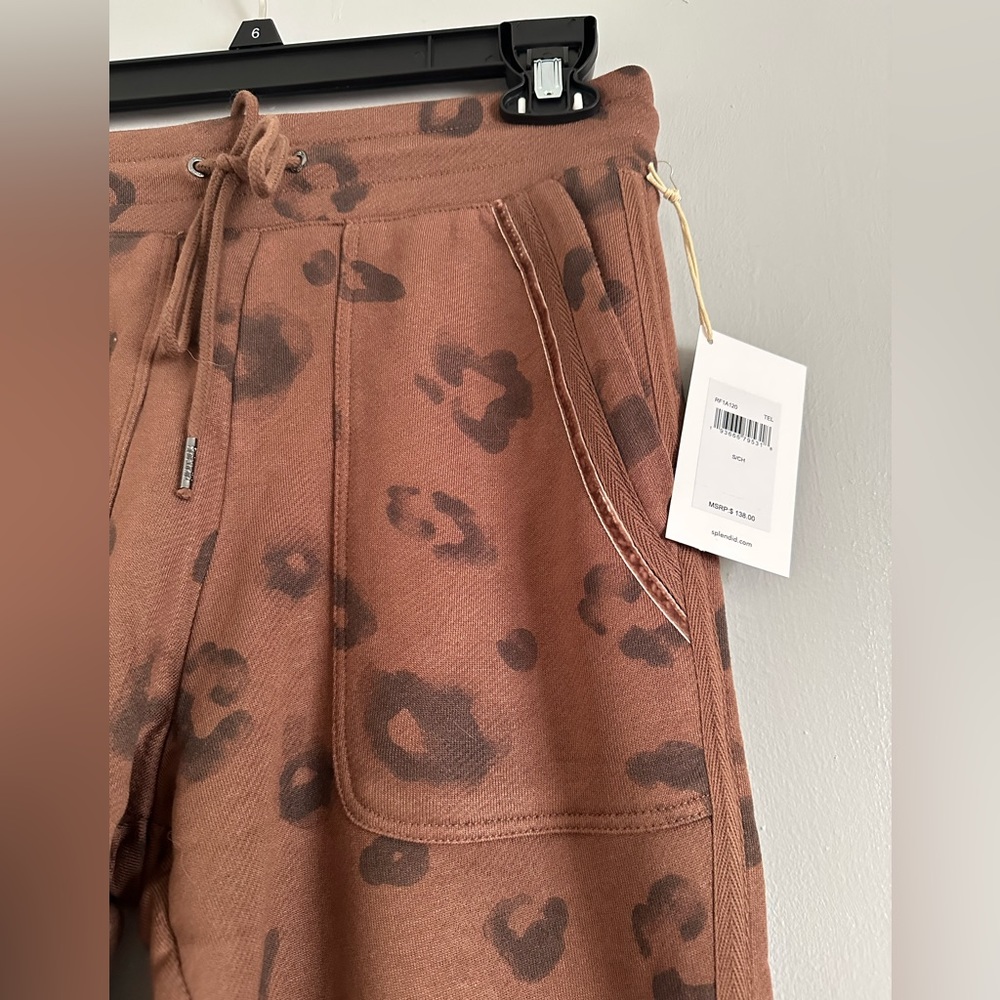 NWT Splendid  Drawstring Waist Mid Rise Leopard Print Coordinating Joggers small - Picture 8 of 11